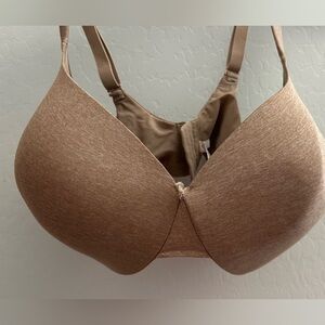 Cacique bra 44F gently used.
